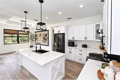 2612 14th Ave NE, Naples, FL 34120 - Photo 10