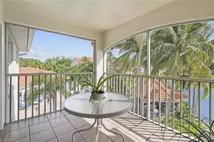 4610 St Croix Ln, Naples, FL 34109 - Photo 22