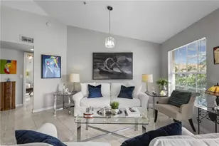 4610 St Croix Ln, Naples, FL 34109 - Photo 2