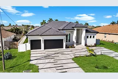 2667 SW 32nd St, Cape Coral, FL 33914 - Photo 2