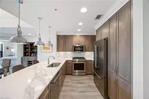 9115 Strada Pl, Naples, FL 34108 - Photo 4