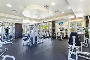 9115 Strada Pl, Naples, FL 34108 - Photo 26