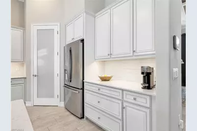 2227 Somerset Pl, Naples, FL 34120 - Photo 16