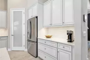 2227 Somerset Pl, Naples, FL 34120 - Photo 16