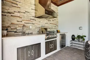 2227 Somerset Pl, Naples, FL 34120 - Photo 26