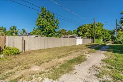 1990 48th St SW, Naples, FL 34116 - Photo 48