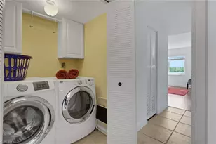 305 Goodlette-Frank Rd S, Naples, FL 34102 - Photo 6