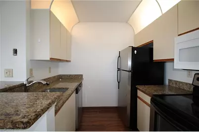 185 Santa Clara Dr #6, Naples, FL 34104 - Photo 6