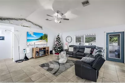 438 Willowbrook Dr, Lehigh Acres, FL 33972 - Photo 4