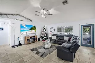 438 Willowbrook Dr, Lehigh Acres, FL 33972 - Photo 4