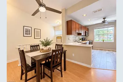 517 Windsor Sq #201, Naples, FL 34104 - Photo 10