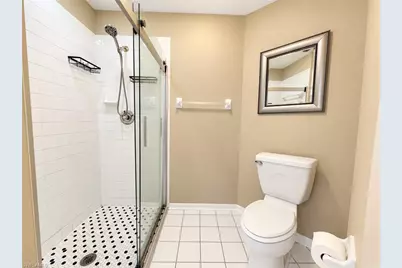 517 Windsor Sq #201, Naples, FL 34104 - Photo 16