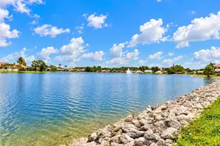 517 Windsor Sq, Naples, FL 34104 - Photo 24