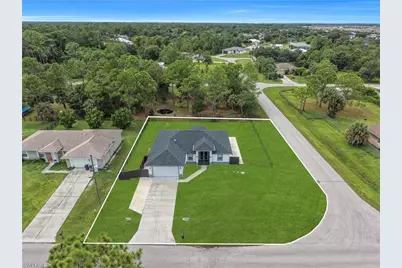 6131 Laurelwood Dr, Fort Myers, FL 33905 - Photo 2