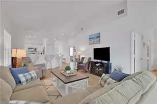 680 Wiggins Lake Dr, Naples, FL 34110 - Photo 12