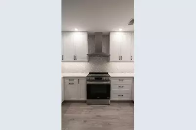 2237 River Reach Dr, Naples, FL 34104 - Photo 6