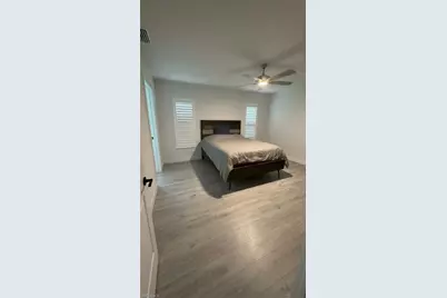 2237 River Reach Dr, Naples, FL 34104 - Photo 16