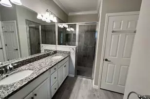 9184 Glenforest Dr, Naples, FL 34120 - Photo 10