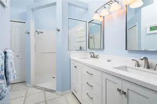 8069 San Vista Cir, Naples, FL 34109 - Photo 12