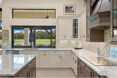 12388 Wisteria Dr, Naples, FL 34120 - Photo 18