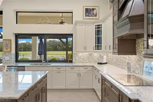 12388 Wisteria Dr, Naples, FL 34120 - Photo 18