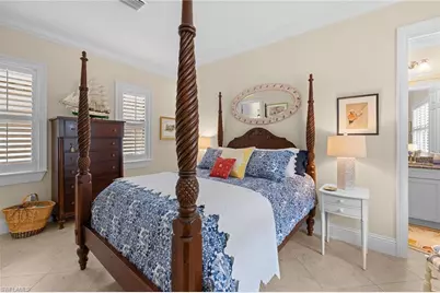 12388 Wisteria Dr, Naples, FL 34120 - Photo 30