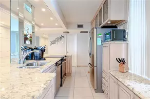 4001 Gulf Shore Blvd N, Naples, FL 34103 - Photo 12