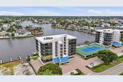 10482 Gulf Shore Dr #221, Naples, FL 34108 - Photo 2