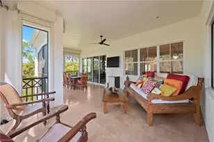 2886 Castillo Ct, Naples, FL 34109 - Photo 16