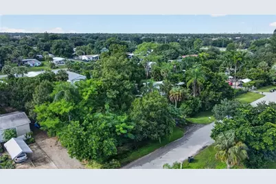 11343 Redbud Ln, Bonita Springs, FL 34135 - Photo 14