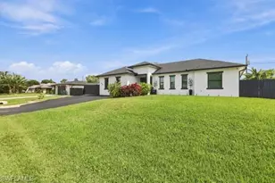 3000 47th St SW, Naples, FL 34116 - Photo 2