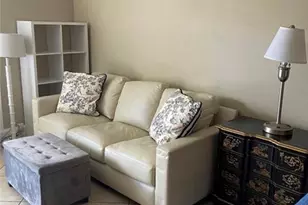 2555 9th St N, Naples, FL 34103 - Photo 6