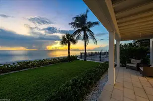 1065 Gulf Shore Blvd N, Naples, FL 34102 - Photo 22