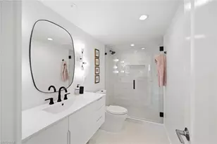 1065 Gulf Shore Blvd N, Naples, FL 34102 - Photo 12