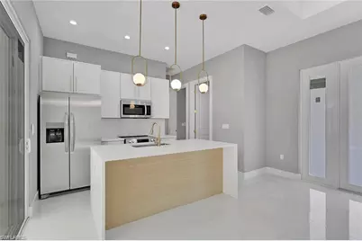 160 Logan Blvd S, Naples, FL 34119 - Photo 34