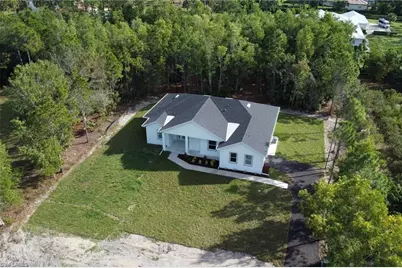 160 Logan Blvd S, Naples, FL 34119 - Photo 30