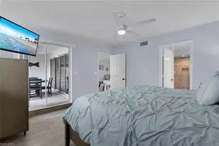 9101 Vanderbilt Dr, Naples, FL 34108 - Photo 12
