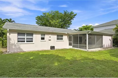 1342 11th St N, Naples, FL 34102 - Photo 30