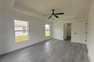 2317 NE 39th St, Cape Coral, FL 33909 - Photo 8