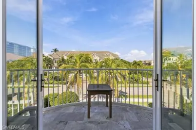 9222 Vanderbilt Dr, Naples, FL 34108 - Photo 24