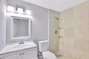 533 Landmark Dr, Naples, FL 34112 - Photo 16