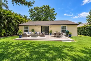 533 Landmark Dr, Naples, FL 34112 - Photo 6