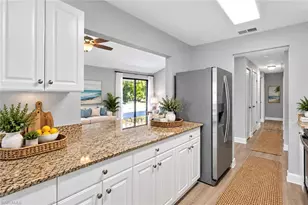 533 Landmark Dr, Naples, FL 34112 - Photo 4