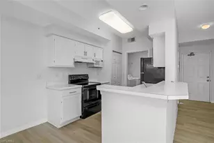 4630 St Croix Ln, Naples, FL 34109 - Photo 4