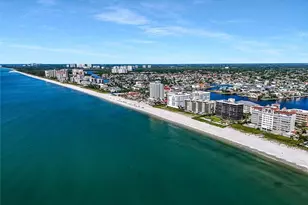 9577 Gulf Shore Dr, Naples, FL 34108 - Photo 20
