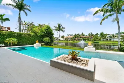 385 Colony Dr, Naples, FL 34108 - Photo 36