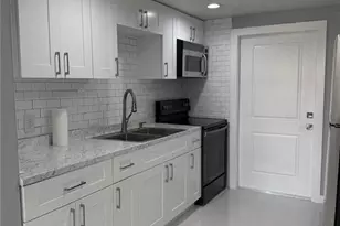 5317 Fleming St, Naples, FL 34113 - Photo 8