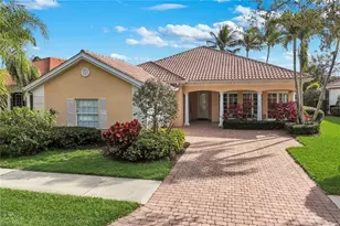 3112 Dominica Way, Naples, FL 34119 - Photo 2