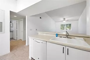 8271 Key Royal Cir, Naples, FL 34119 - Photo 10