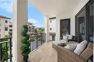 1030 3rd Ave S, Naples, FL 34102 - Photo 22